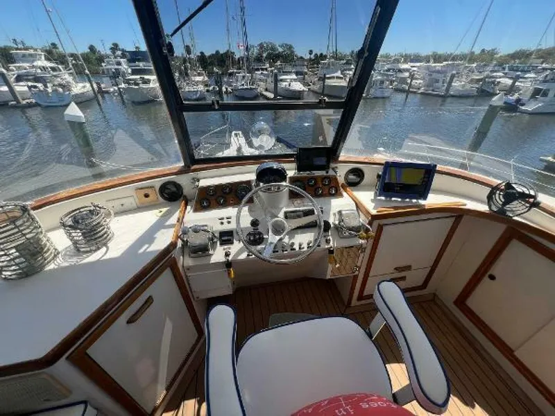 Slide: The Image of Gulfstar 44 Aft Cabin MY 1986 - 16