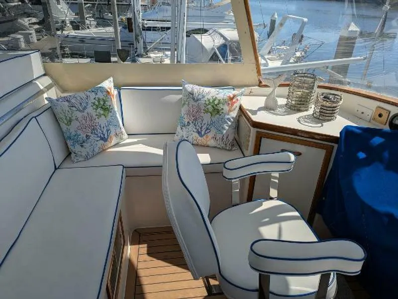 Slide: The Image of Gulfstar 44 Aft Cabin MY 1986 - 19