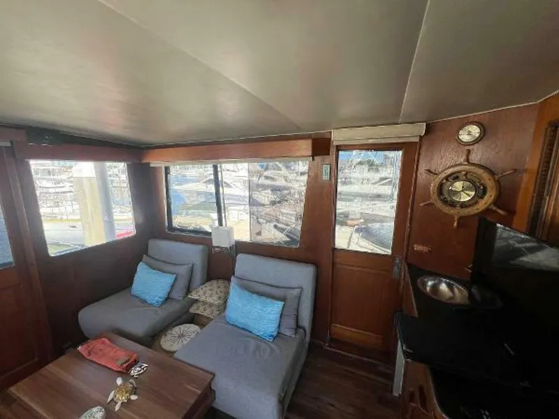 Slide: The Image of Gulfstar 44 Aft Cabin MY 1986 - 23