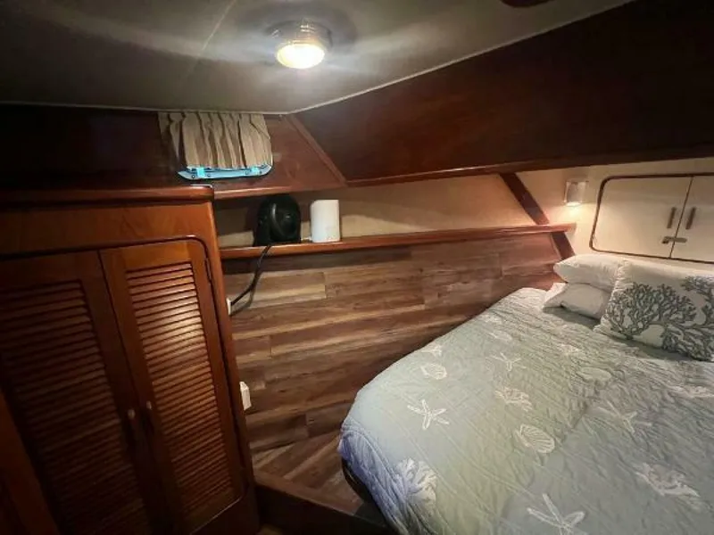 Slide: The Image of Gulfstar 44 Aft Cabin MY 1986 - 33
