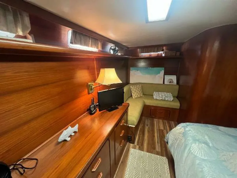 Slide: The Image of Gulfstar 44 Aft Cabin MY 1986 - 38