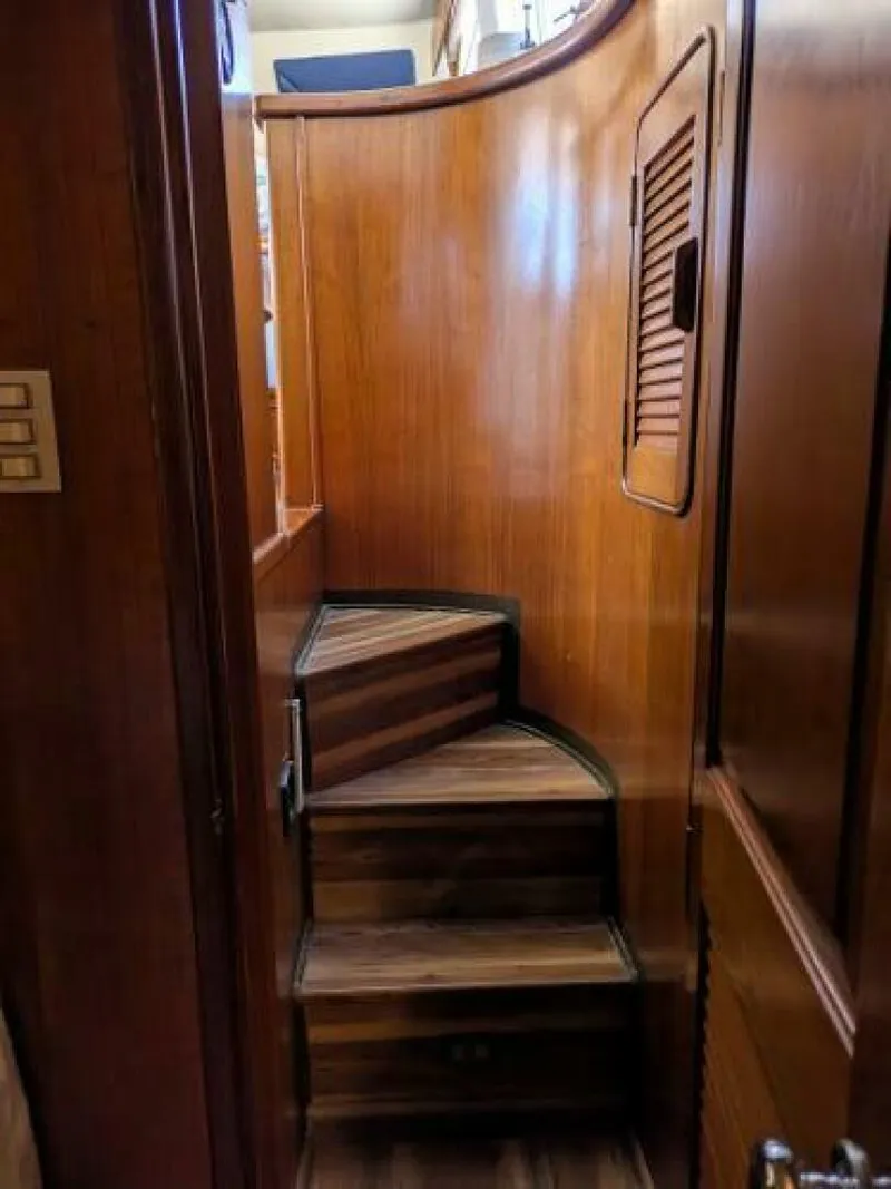 Slide: The Image of Gulfstar 44 Aft Cabin MY 1986 - 56