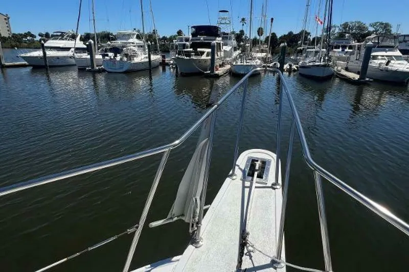 Slide: The Image of Gulfstar 44 Aft Cabin MY 1986 - 9