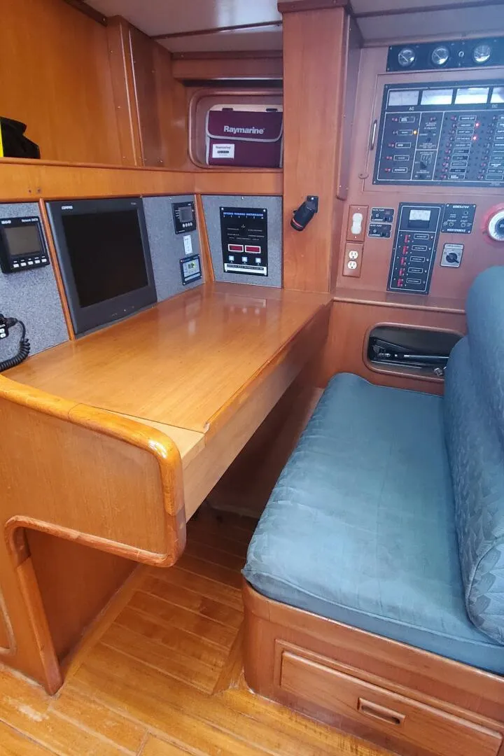Slide: The Image of Tayana 55 Centercockpit 1989 - 16