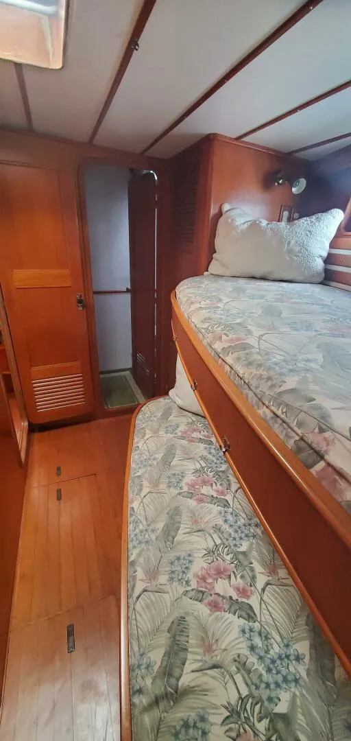 Slide: The Image of Tayana 55 Centercockpit 1989 - 26