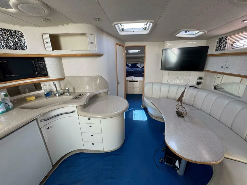 Slide: The Image of Sea Ray 450 Sundancer 1997 - 33