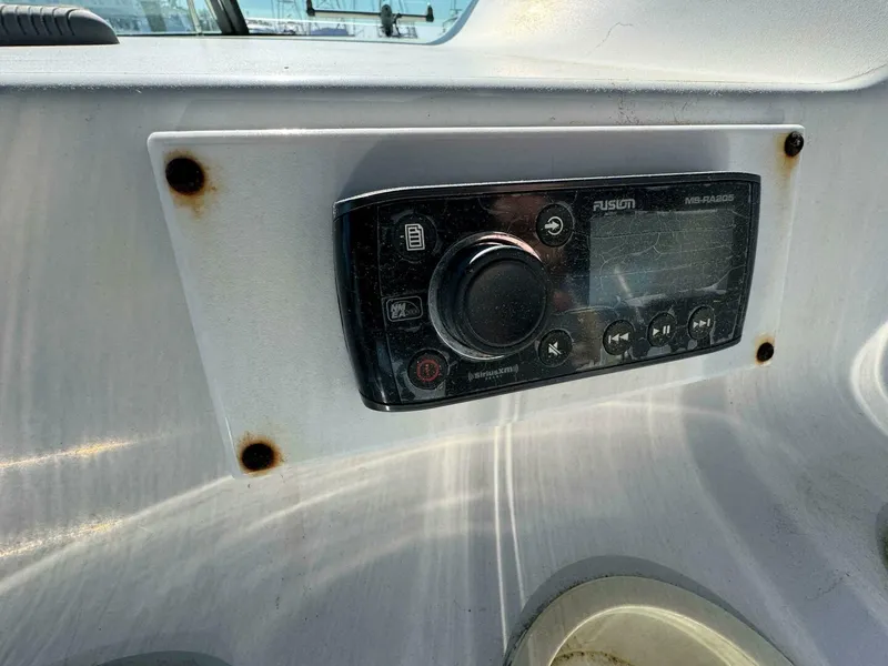 Slide: The Image of Sea Ray 450 Sundancer 1997 - 7