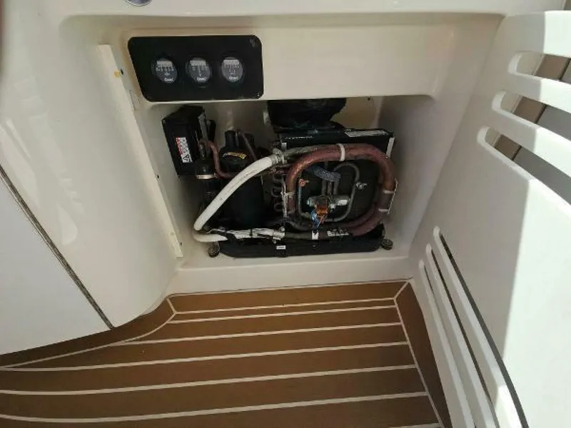 Slide: The Image of Sea Ray 500 Sundancer 2005 - 16