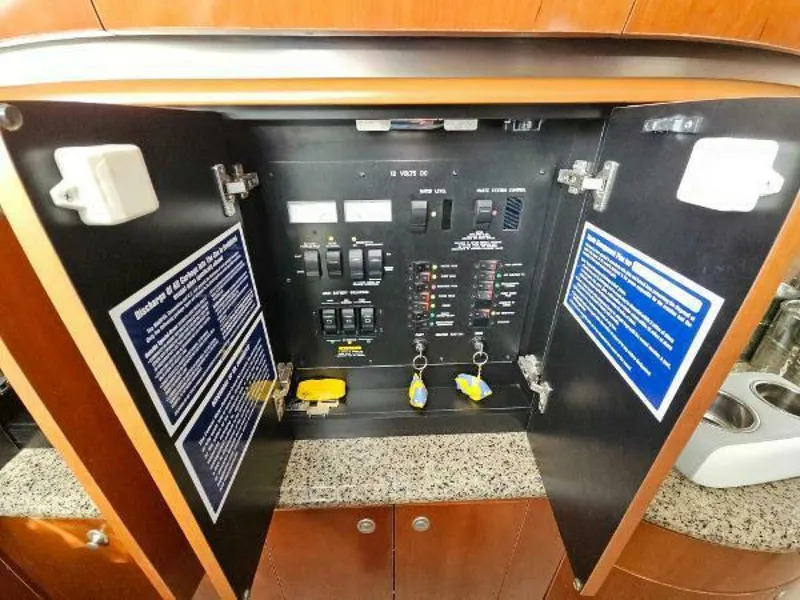 Slide: The Image of Sea Ray 500 Sundancer 2005 - 25