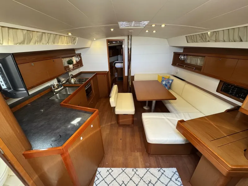 Slide: The Image of Beneteau Oceanis 45 2016 - 23