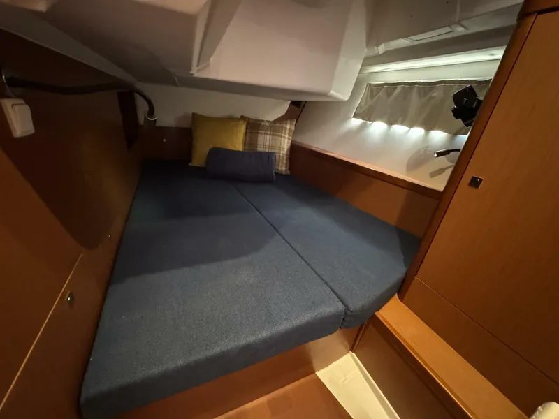 Slide: The Image of Beneteau Oceanis 45 2016 - 43