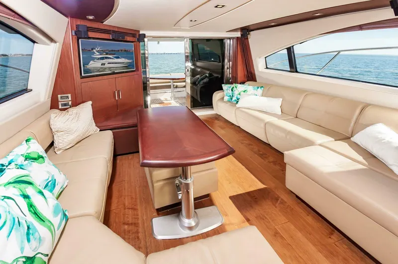 Slide: The Image of Sea Ray 510 Fly 2015 - 25