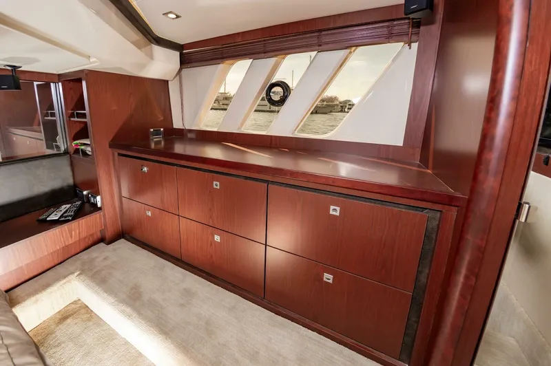 Slide: The Image of Sea Ray 510 Fly 2015 - 39