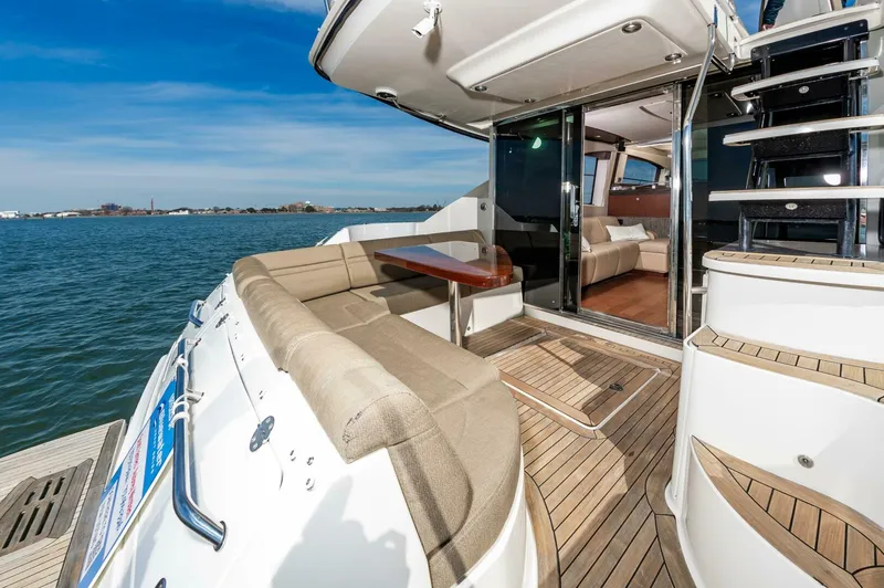 Slide: The Image of Sea Ray 510 Fly 2015 - 4
