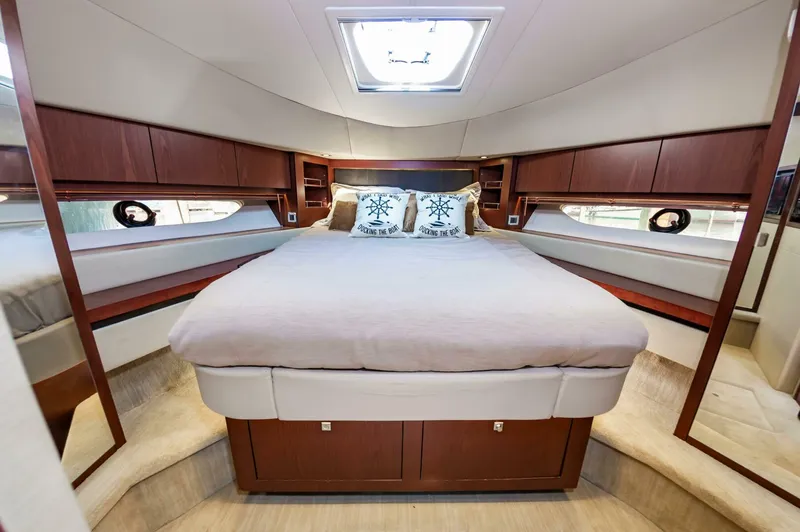 Slide: The Image of Sea Ray 510 Fly 2015 - 50