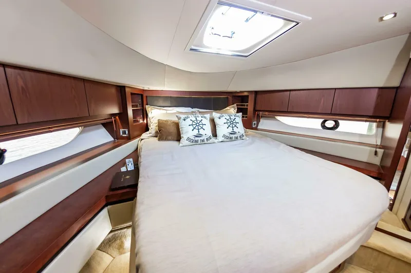 Slide: The Image of Sea Ray 510 Fly 2015 - 52