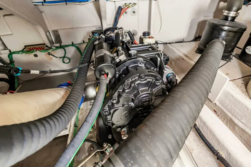 Slide: The Image of Sea Ray 510 Fly 2015 - 60