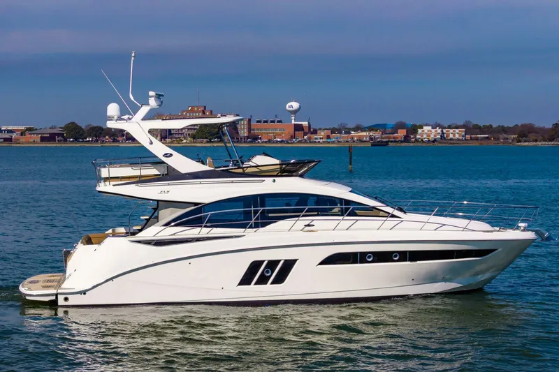 Slide: The Image of Sea Ray 510 Fly 2015 - 67