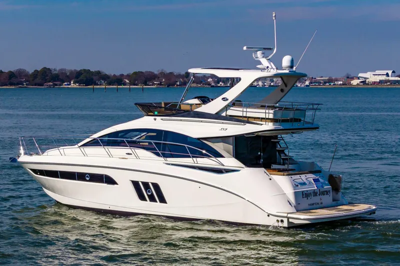 Slide: The Image of Sea Ray 510 Fly 2015 - 68