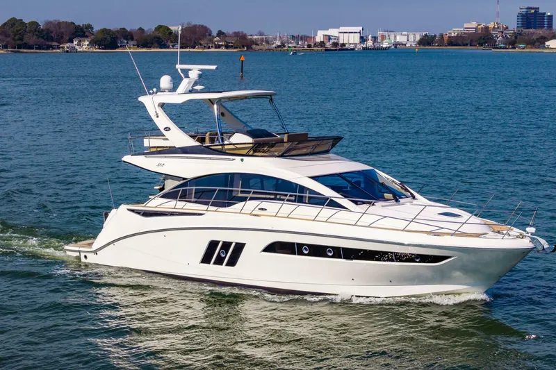 Slide: The Image of Sea Ray 510 Fly 2015 - 71