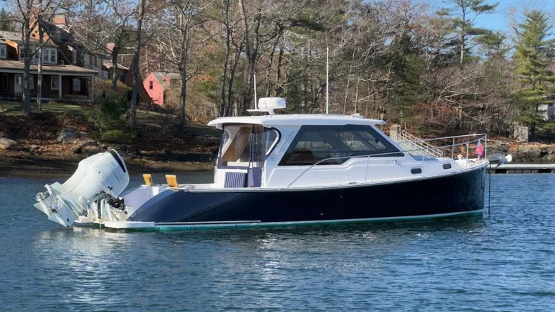 The Image of True North 34 Outboard Express 2022 - 0