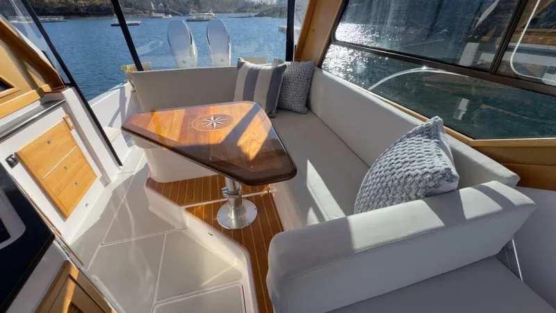 Slide: The Image of True North 34 Outboard Express 2022 - 10