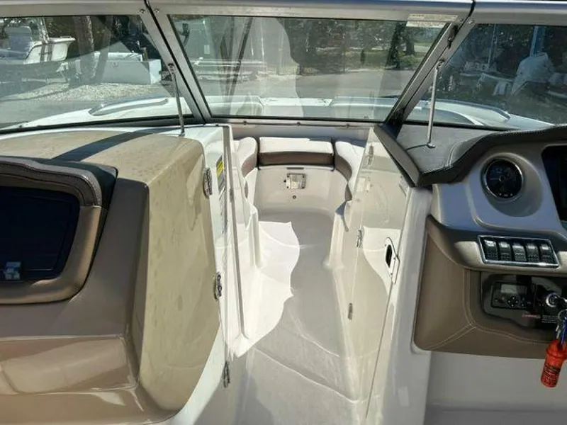 Slide: The Image of Chaparral 244 Sunesta 2014 - 38