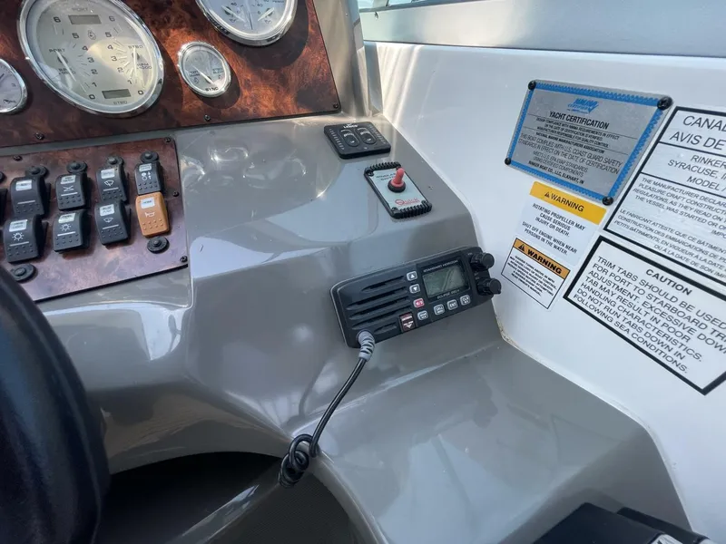 Slide: The Image of Rinker 310 Express Cruiser 2013 - 23
