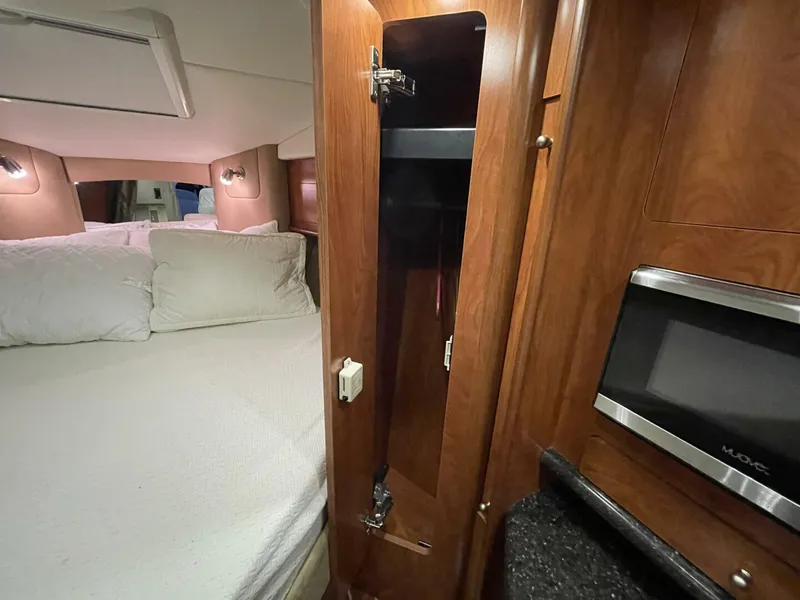 Slide: The Image of Rinker 310 Express Cruiser 2013 - 36
