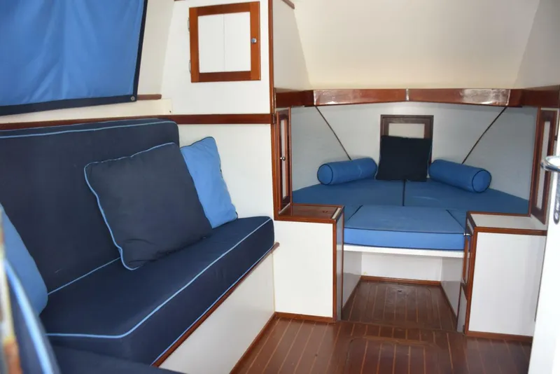 Slide: The Image of Bertram Flybridge Cruiser 1976 - 19