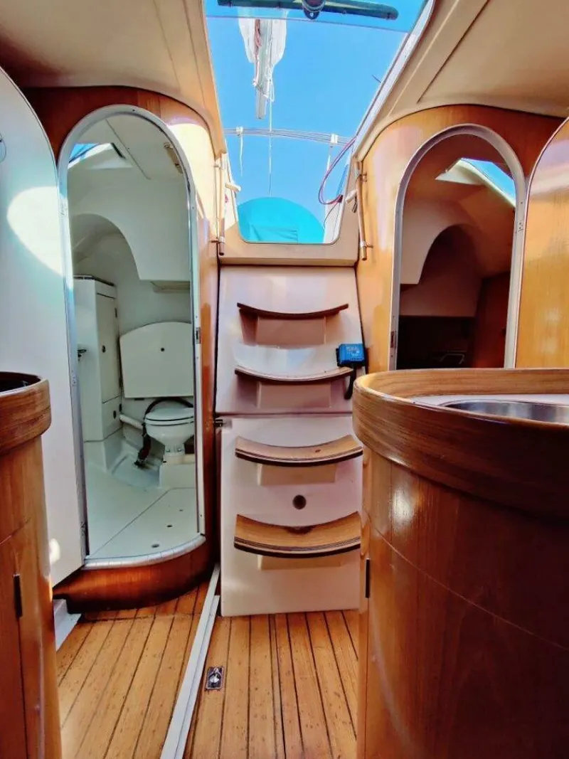 Slide: The Image of Beneteau 1991 - 4