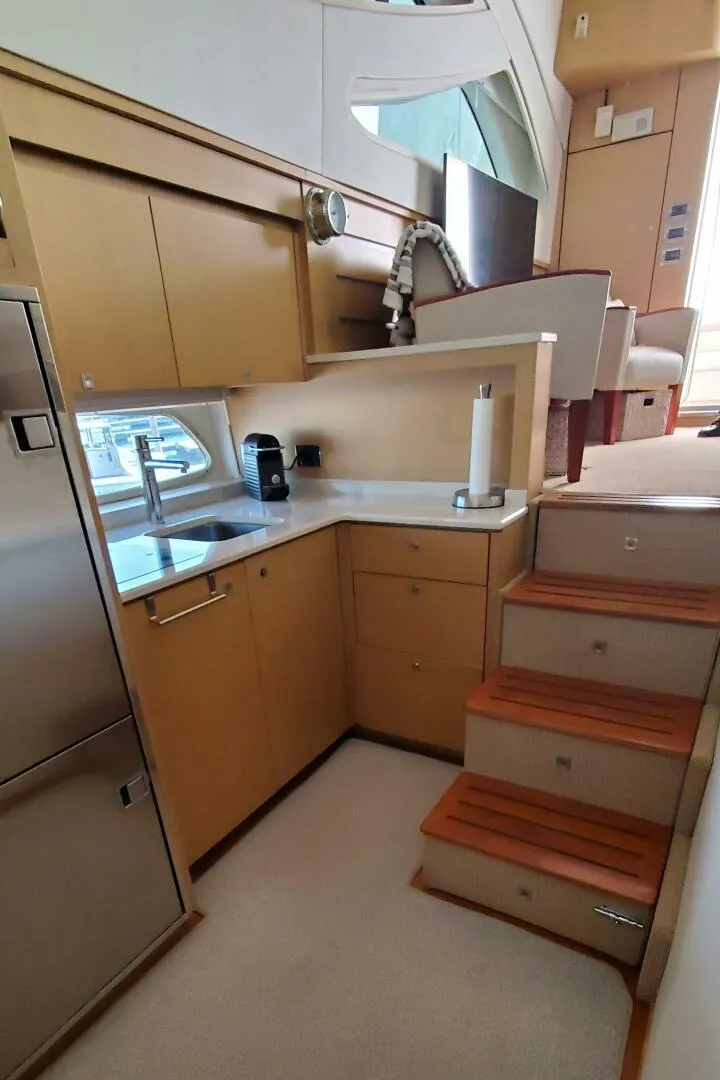 Slide: The Image of Sea Ray 450 Sedan Bridge 2012 - 15
