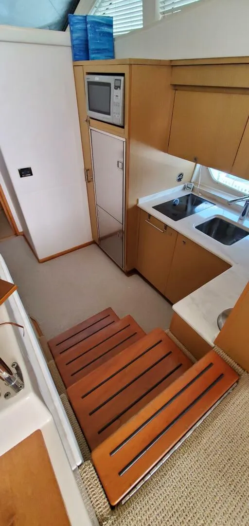 Slide: The Image of Sea Ray 450 Sedan Bridge 2012 - 16