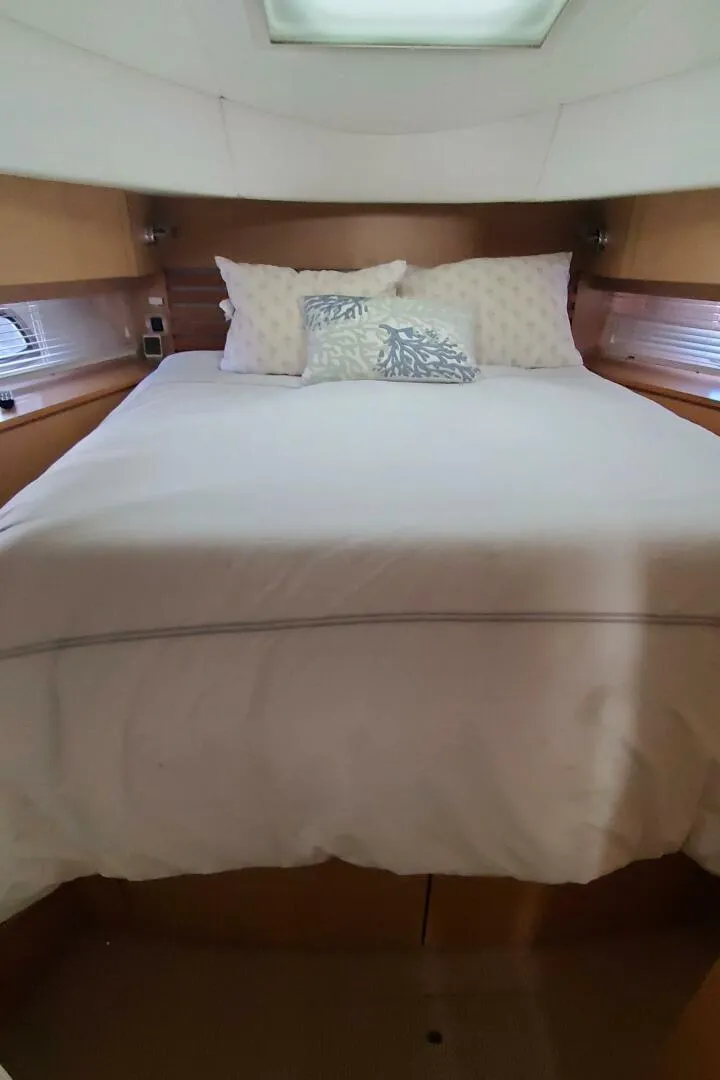 Slide: The Image of Sea Ray 450 Sedan Bridge 2012 - 18