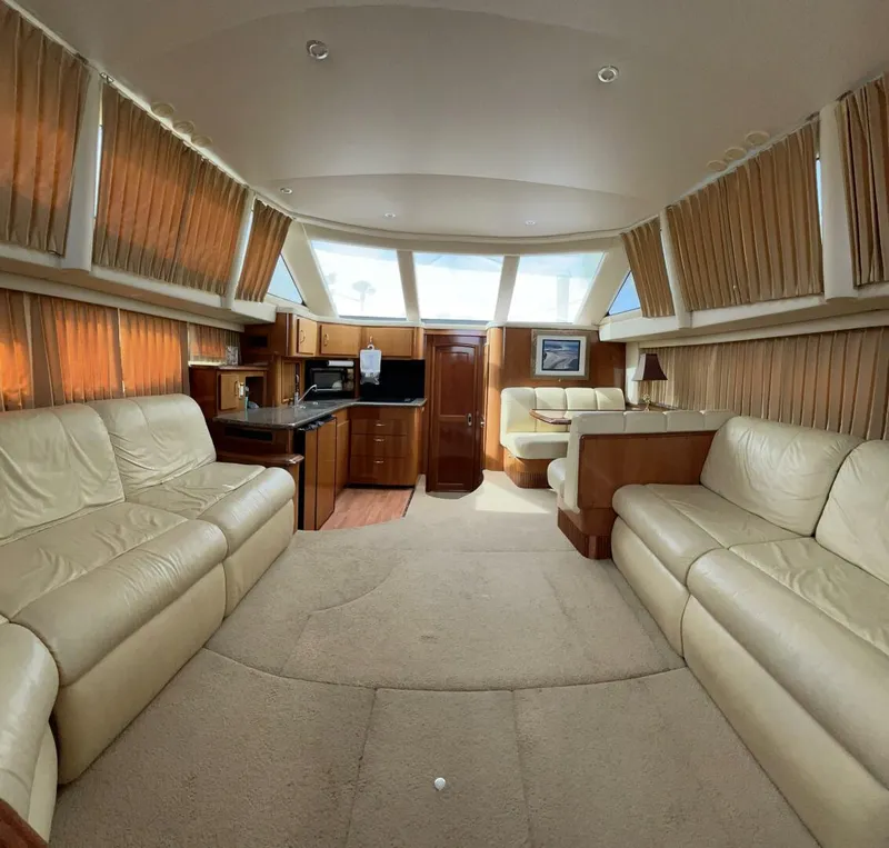 Slide: The Image of Carver Yachts 396 2005 - 27