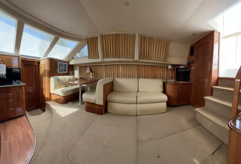 Slide: The Image of Carver Yachts 396 2005 - 28
