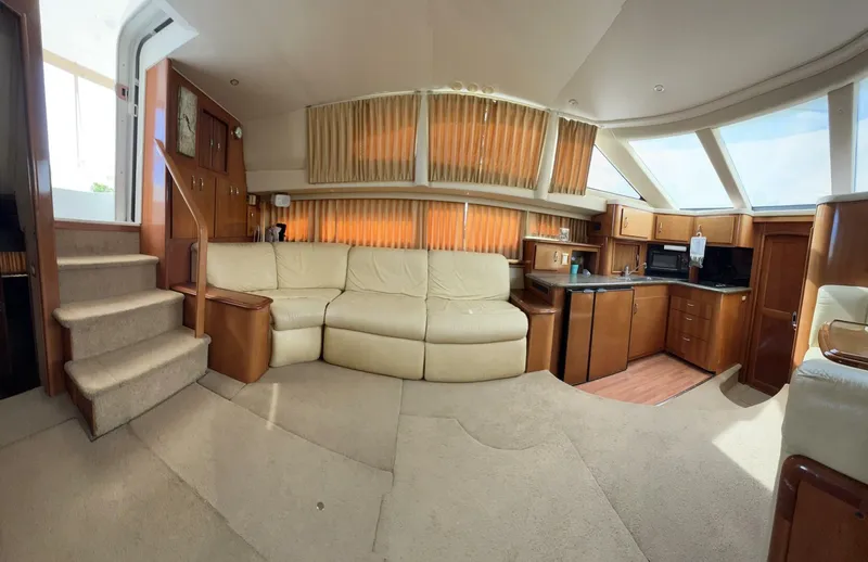 Slide: The Image of Carver Yachts 396 2005 - 29