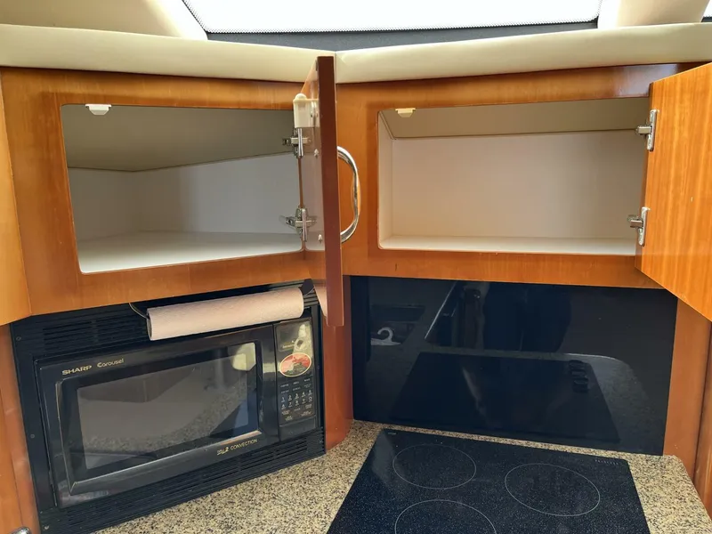 Slide: The Image of Carver Yachts 396 2005 - 35