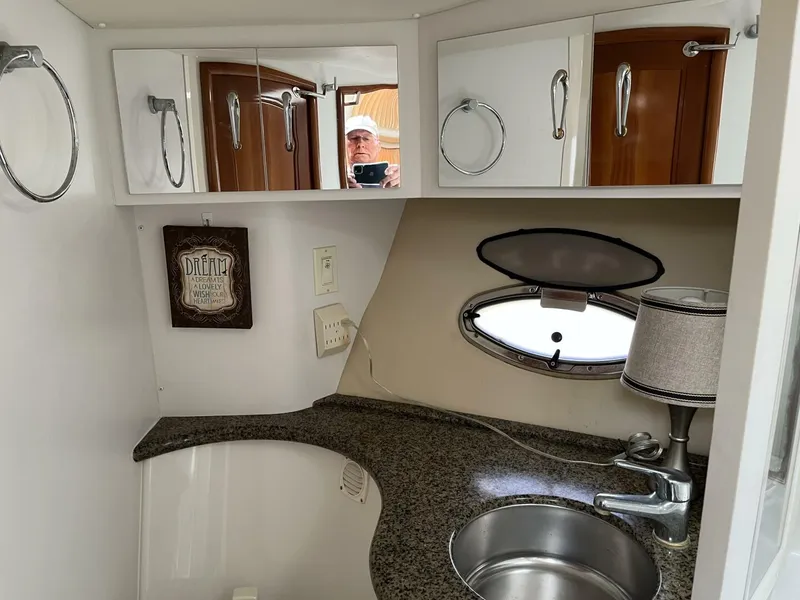 Slide: The Image of Carver Yachts 396 2005 - 52