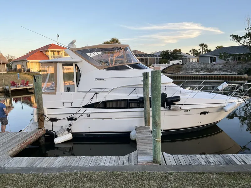 Slide: The Image of Carver Yachts 396 2005 - 69