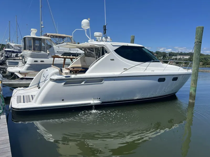 The Image of Tiara 3900 Sovran 2007 - 0
