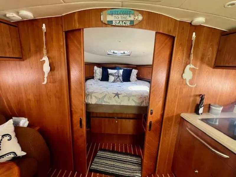 Slide: The Image of Tiara 3900 Sovran 2007 - 17