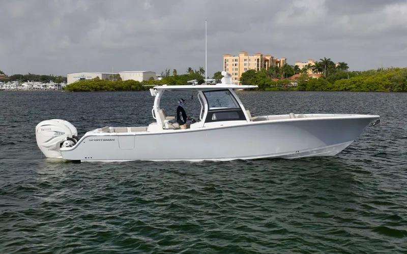 Slide: The Image of Sportsman 352 2022 - 2