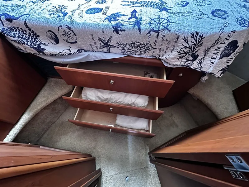 Slide: The Image of Silverton 35 Motor Yacht 2005 - 24