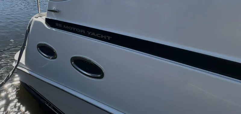 Slide: The Image of Silverton 35 Motor Yacht 2005 - 27