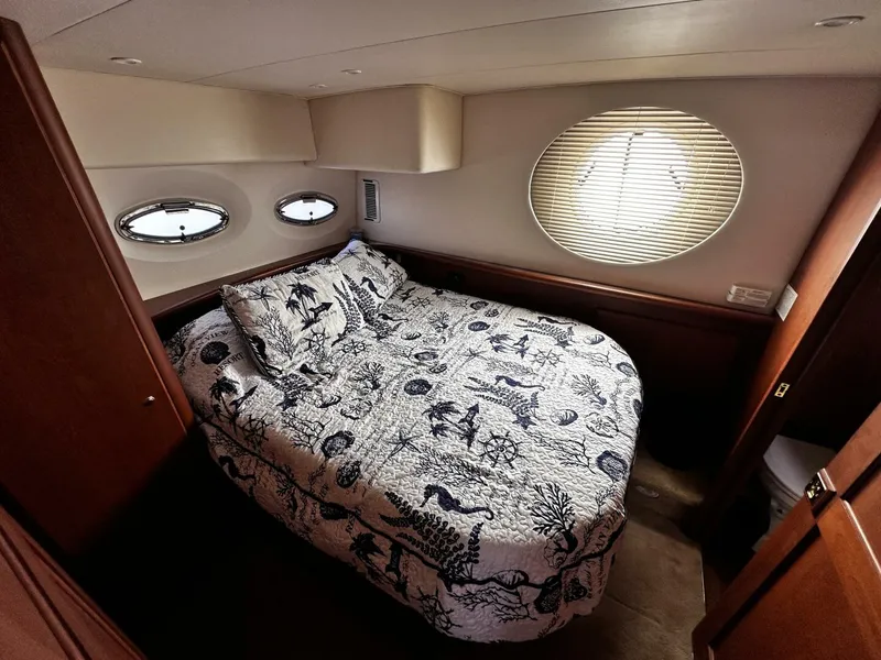 Slide: The Image of Silverton 35 Motor Yacht 2005 - 31
