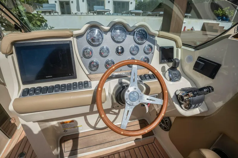 Slide: The Image of Chris-Craft Launch 32 2013 - 28