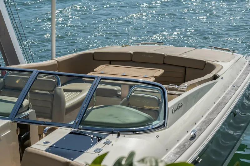 Slide: The Image of Chris-Craft Launch 32 2013 - 4