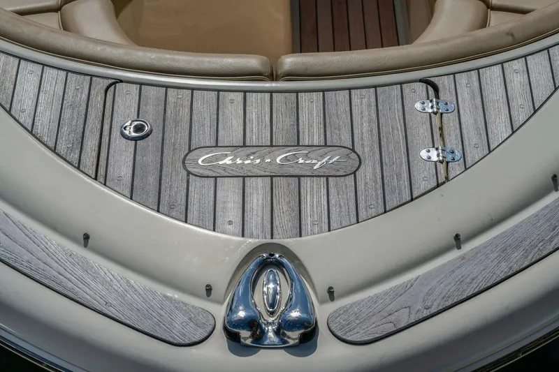 Slide: The Image of Chris-Craft Launch 32 2013 - 9