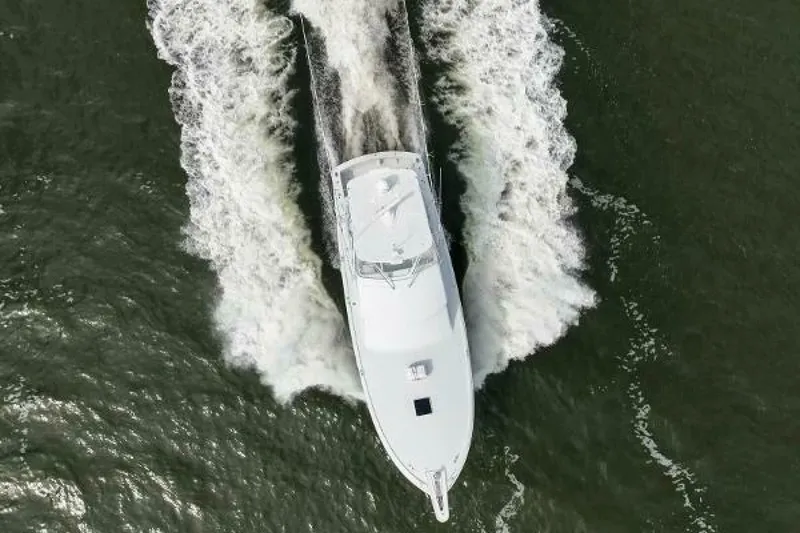 Slide: The Image of Hatteras 50 Convertible 2002 - 34